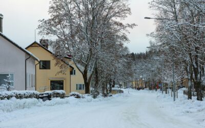 What’s Included in a Standard Residential Snow Removal Package in Anchorage?